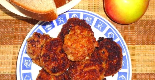 Котлеты с грецким орехом и рисом