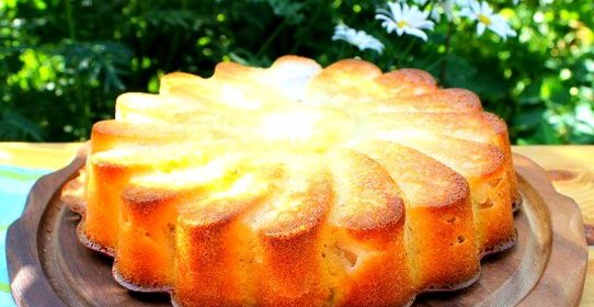 Заливной грушевый пирог