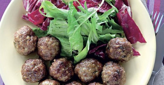 Фрикадельки из баранины с зирой, фаршированные виноградом