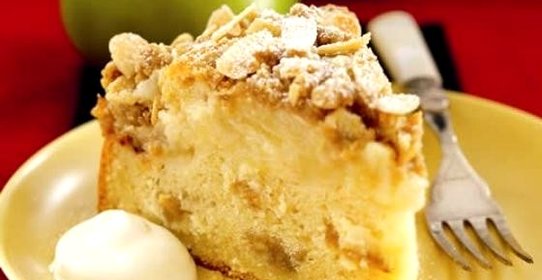 Шарлотка с яблоками в скороварке