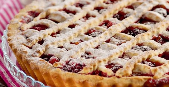 Тигранин пирог с ягодами