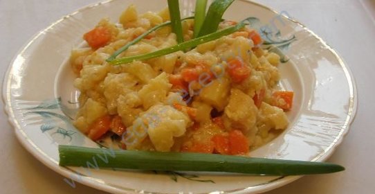 Рагу кабачки тушеные с овощами и капустой