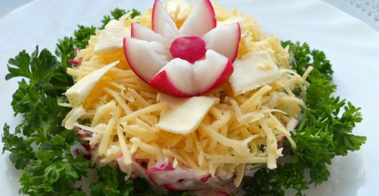 Салат из редиса и сыра