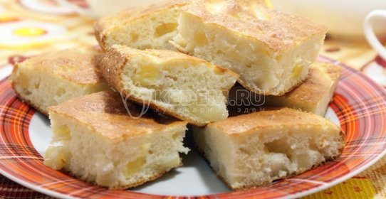 Пирог с ананасами