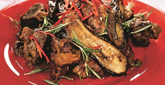 Баранина, тушенная с баклажанами