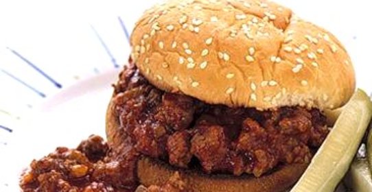 Гамбургер с говяжьим фаршем и сельдереем