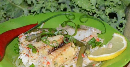 Треска с рисом в тайском стиле