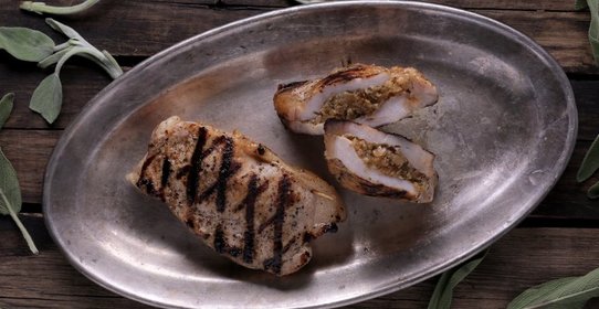Андалузская отбивная c изюмом и орегано