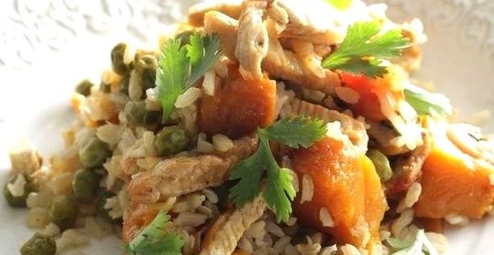 Пряный плов с овощами и индейкой