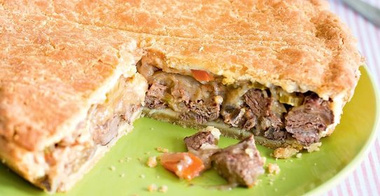 Закрытый пирог с говядиной и пивом