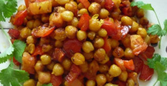 Жареный турецкий горошек с болгарским перцем