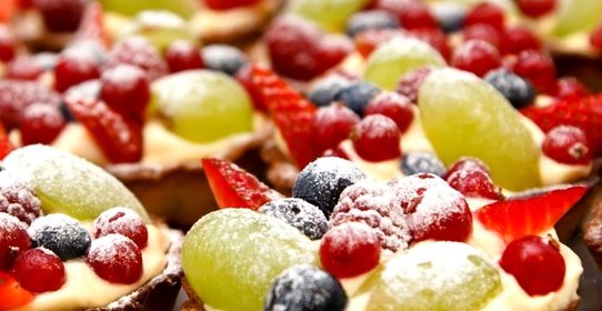 Миндальные корзиночки с фруктовым заварным кремом