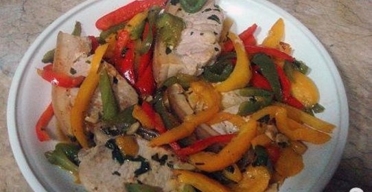 Жареная свинина с перцем