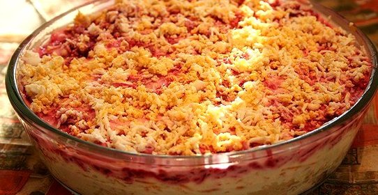 Сельдь под шубой с яблоком