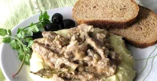 Бефстроганов из свинины