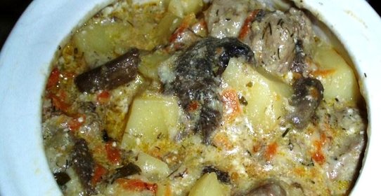 Жаркое с мясом и грибами