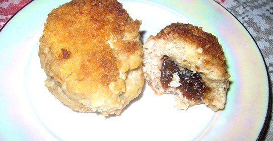 Котлеты из свинины с черносливом и розмарином