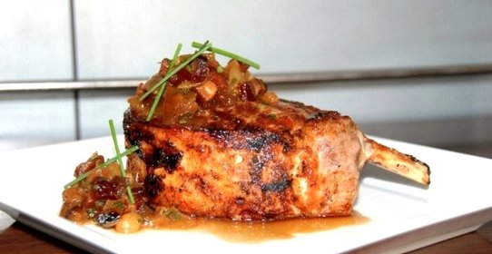 Свинина на кости в духовке