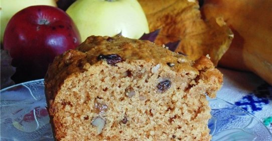 Коврижка с орехами и изюмом (без меда)