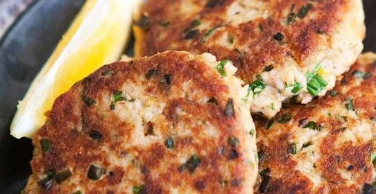 Котлеты из консервированного тунца