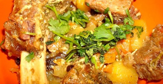 Говядина с грибами в горшочке