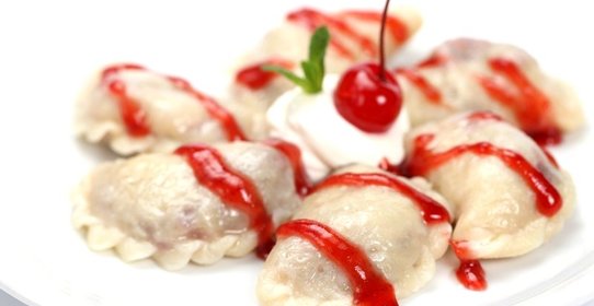 Вареники с вишней и творогом