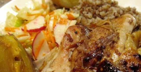 Курица с хурмой