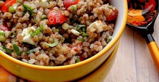 Теплый салат из гречневой крупы