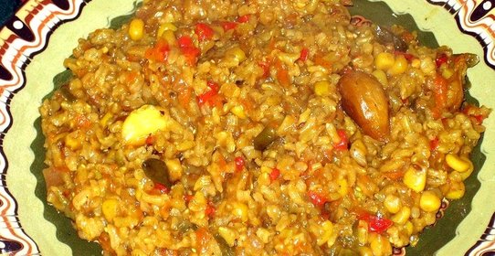 Коричневый рис с овощами