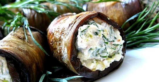 Рулеты из баклажанов с творожной начинкой