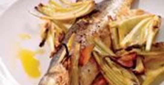 Салат из руккулы и семги