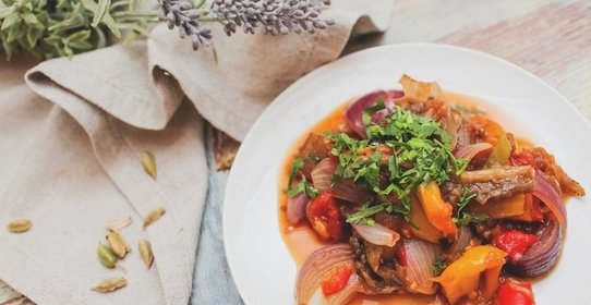 Салат с форелью