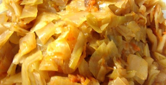 Тушеная капуста с томатным пюре