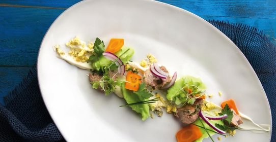 Салат из печени трески