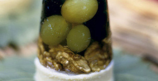 Камамбер с виноградным желе