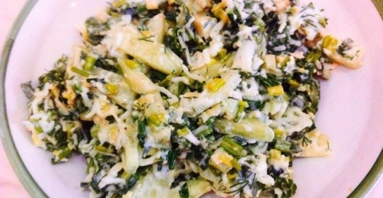 Весенний салат с черемшой