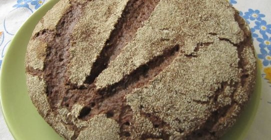 Белый воздушный хлеб на закваске