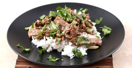 Мясо с базиликом