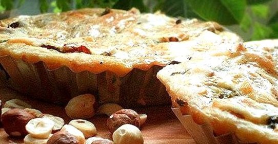 Киш с козьим сыром и лесными орехами