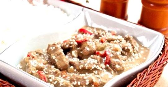 Говядина, тушенная в кокосовом молоке