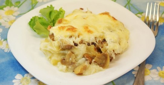 Картофельное пюре под шампиньонами