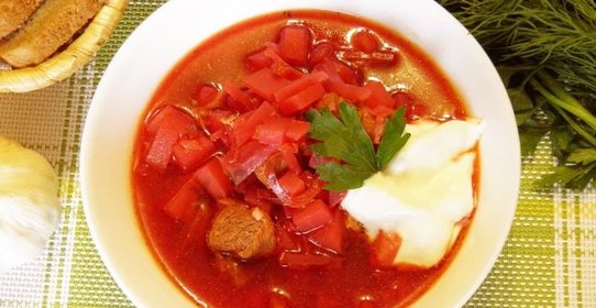 Классический горячий свекольник с мясом