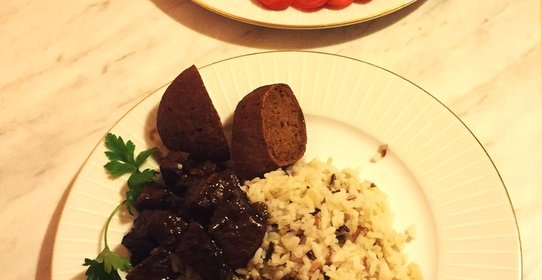 Говядина, тушеная в темном пиве