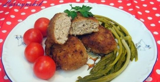 Сочные котлеты с грибами