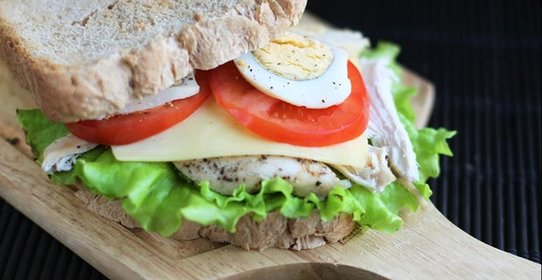 Сэндвич с куриной грудкой