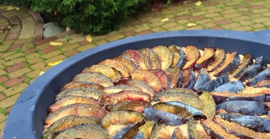 Сливовый пирог на пиве