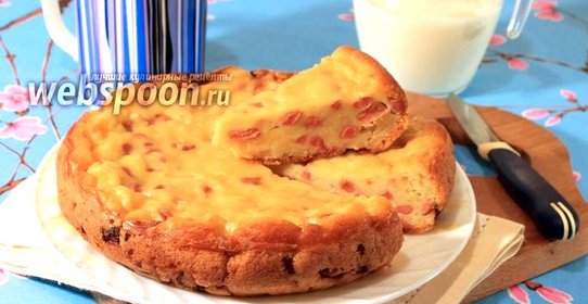 Заливной пирог с сыром и сосисками в мультиварке