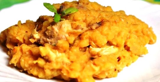 Горох с мясом в мультиварке