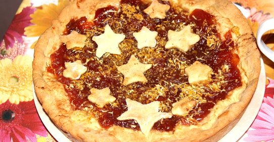 Пирог с яблочным вареньем