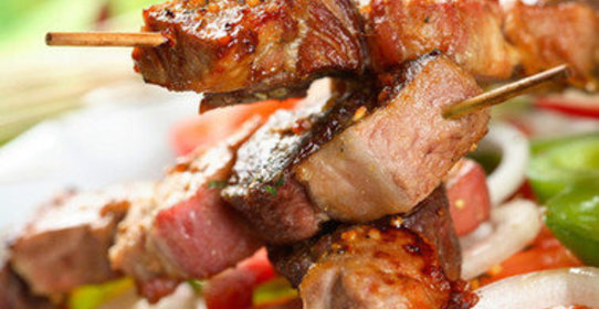 Шашлык в маринаде из клюквы